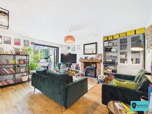 Living Room- click for photo gallery